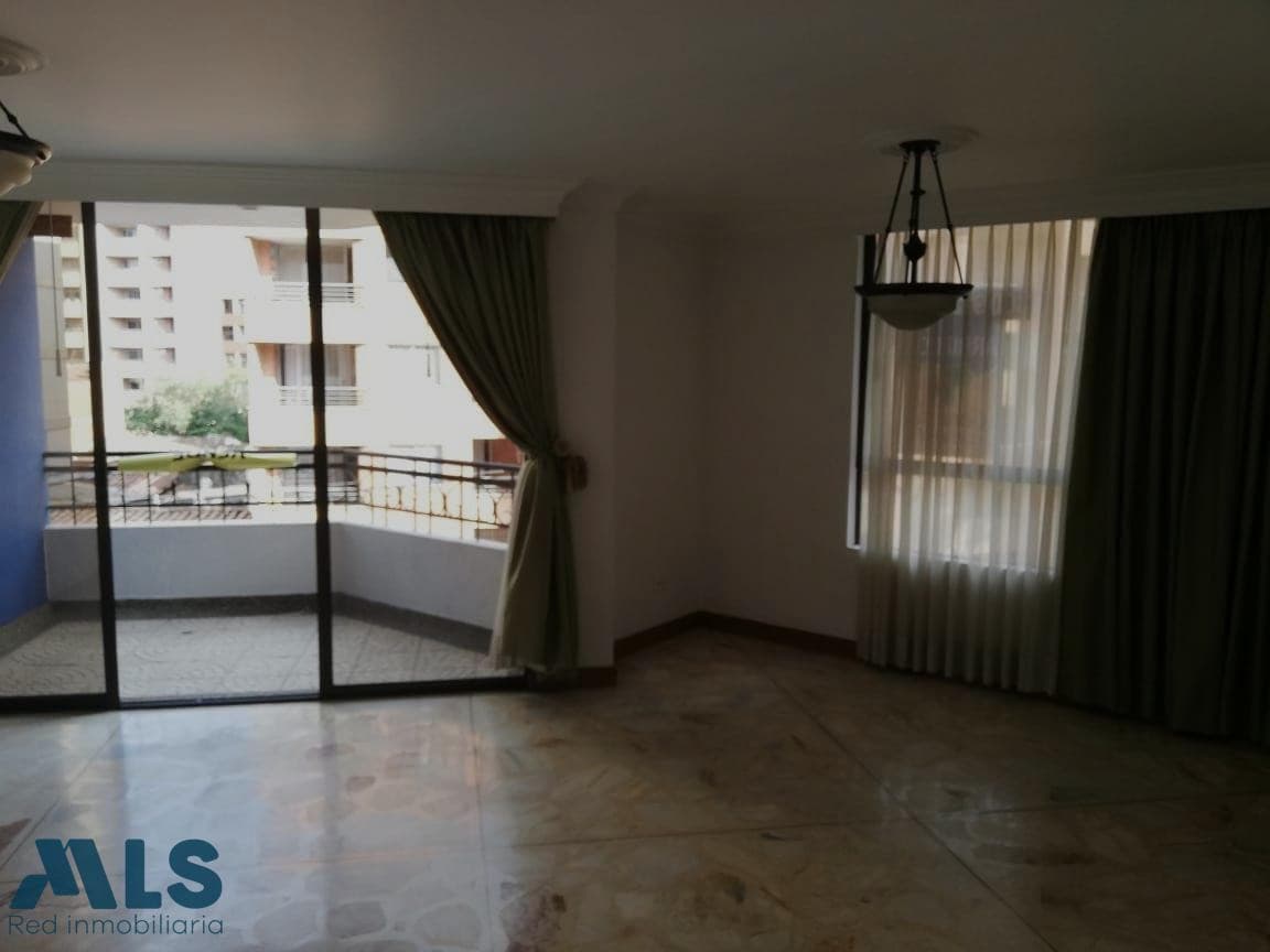 HERMOSO APARTAMENTO EN SANTA TERESITA